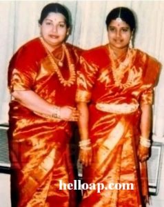 Sasikala with Jayalalithaa